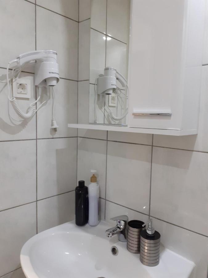 Dennis Stylish Apartment คาโตดารัตโซ ภายนอก รูปภาพ