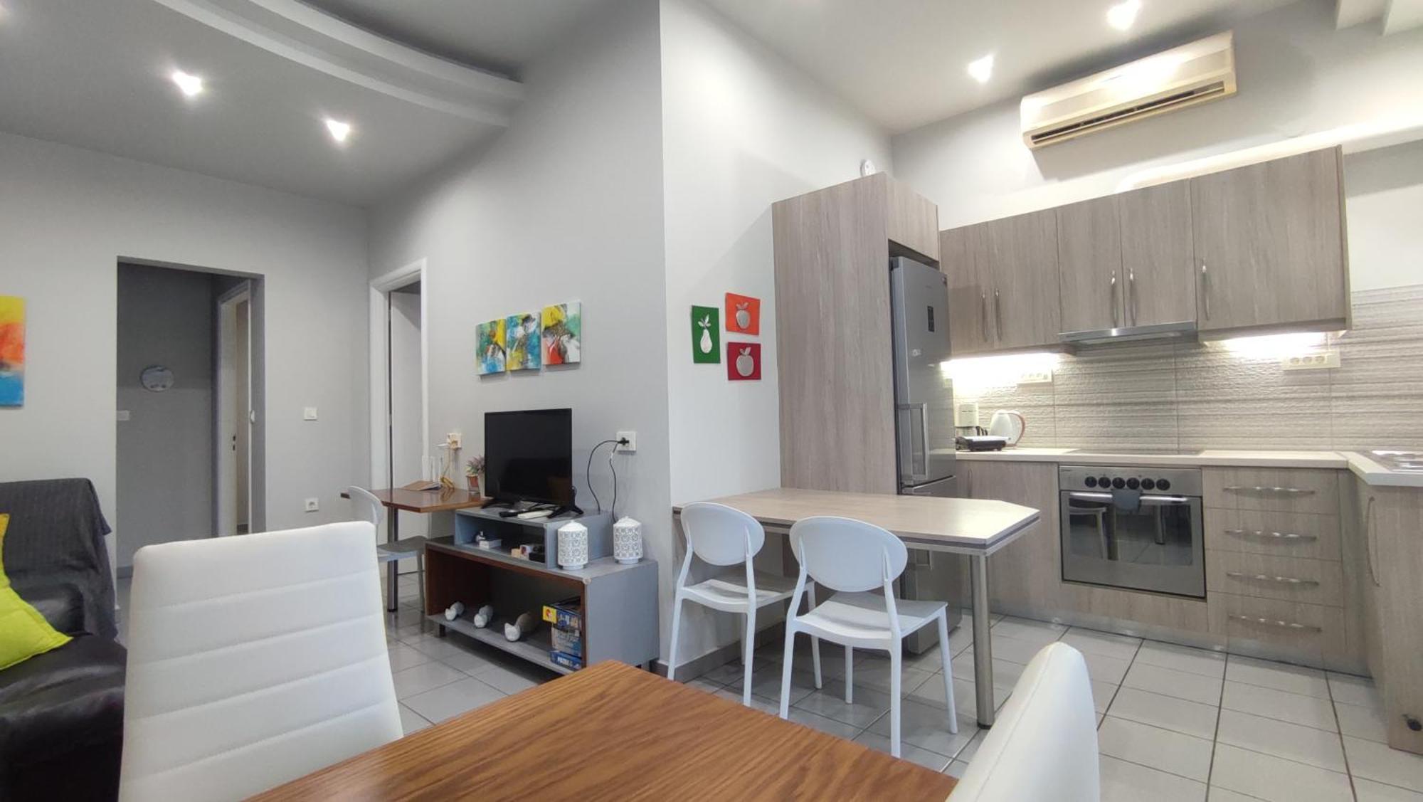 Dennis Stylish Apartment คาโตดารัตโซ ภายนอก รูปภาพ
