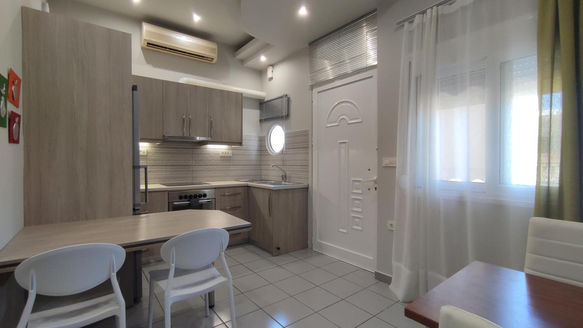 Dennis Stylish Apartment คาโตดารัตโซ ภายนอก รูปภาพ