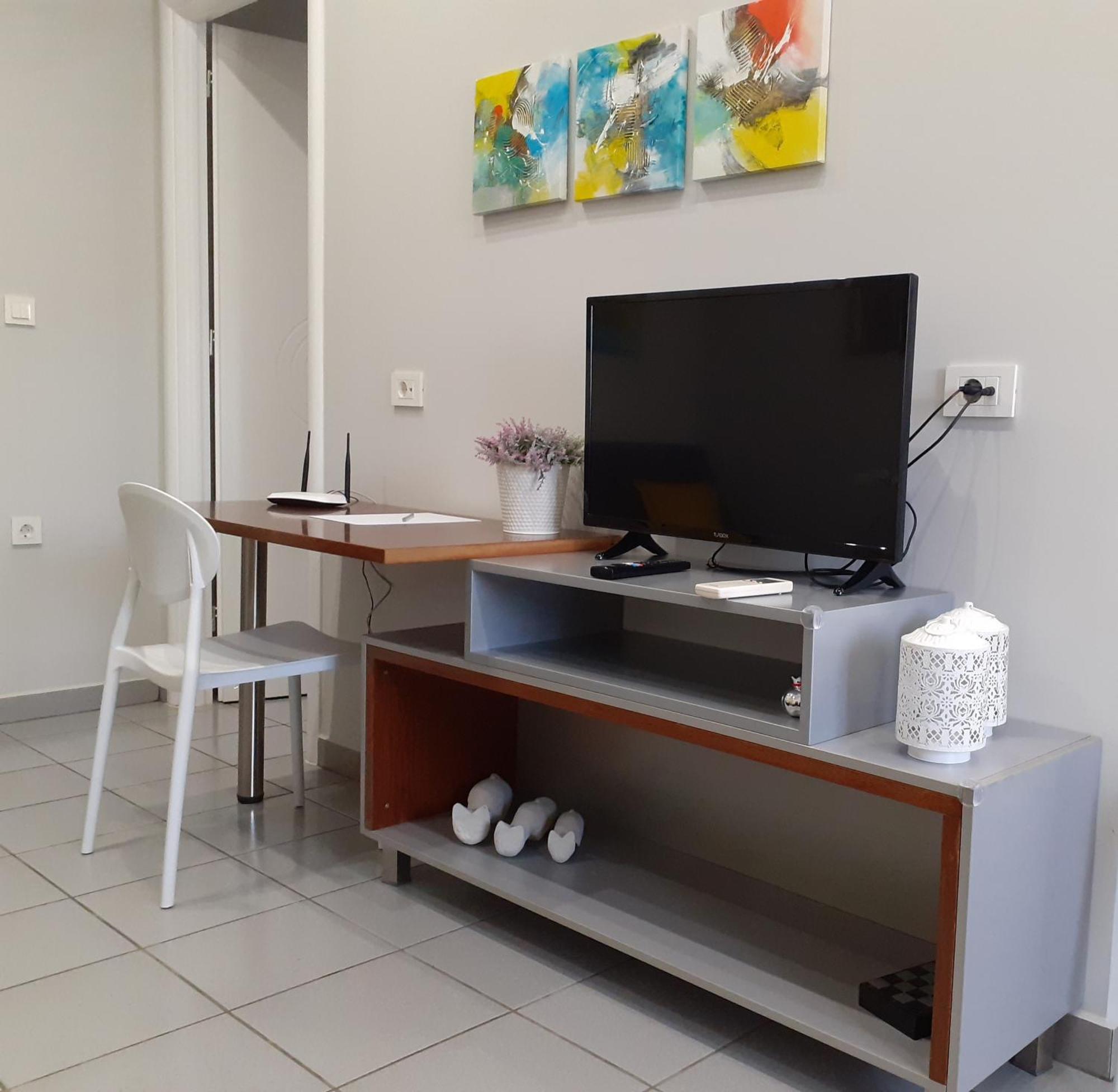 Dennis Stylish Apartment คาโตดารัตโซ ภายนอก รูปภาพ
